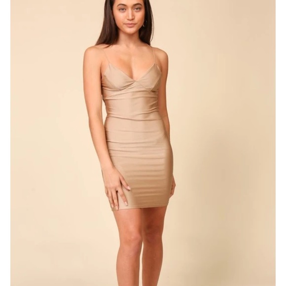 Dress - Picture 3 of 3